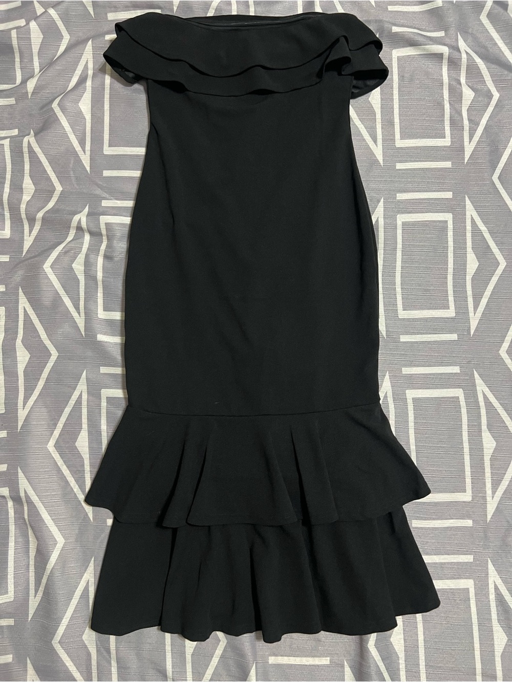 Lulus size M Black Strapless Dress Ruffle Hem Bodycon Dress Cocktail Party Dress